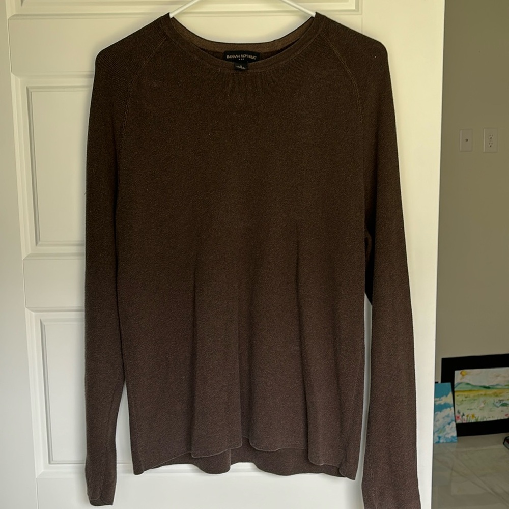 Banana Republic long-sleeved sweater (vintage).